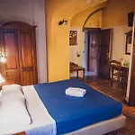 Capomulini Dimora Storica Hotel 3*