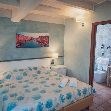 Dimora Storica 4* Capomulini