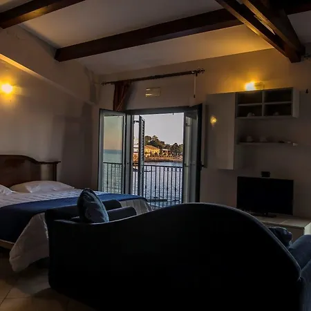 Hotel Capomulini Dimora Storica
