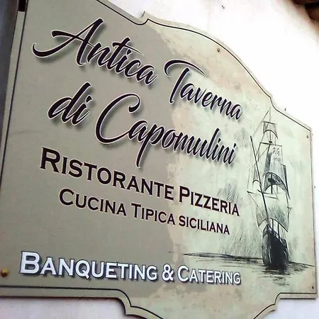 Capomulini Dimora Storica Hotel 3*