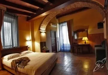 Dimora Storica 4* Capomulini